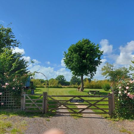 Hopgarden Glamping Luxury Shepherds Huts Wadhurst Buitenkant foto