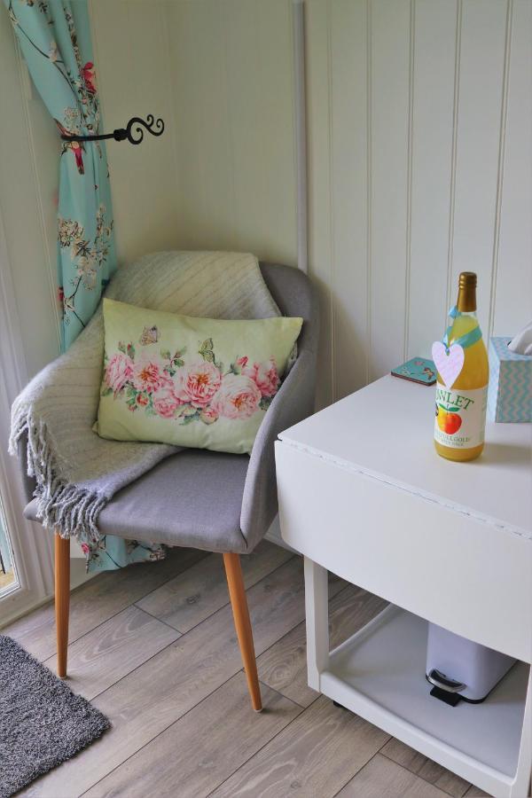 Hopgarden Glamping Luxury Shepherds Huts Wadhurst Buitenkant foto
