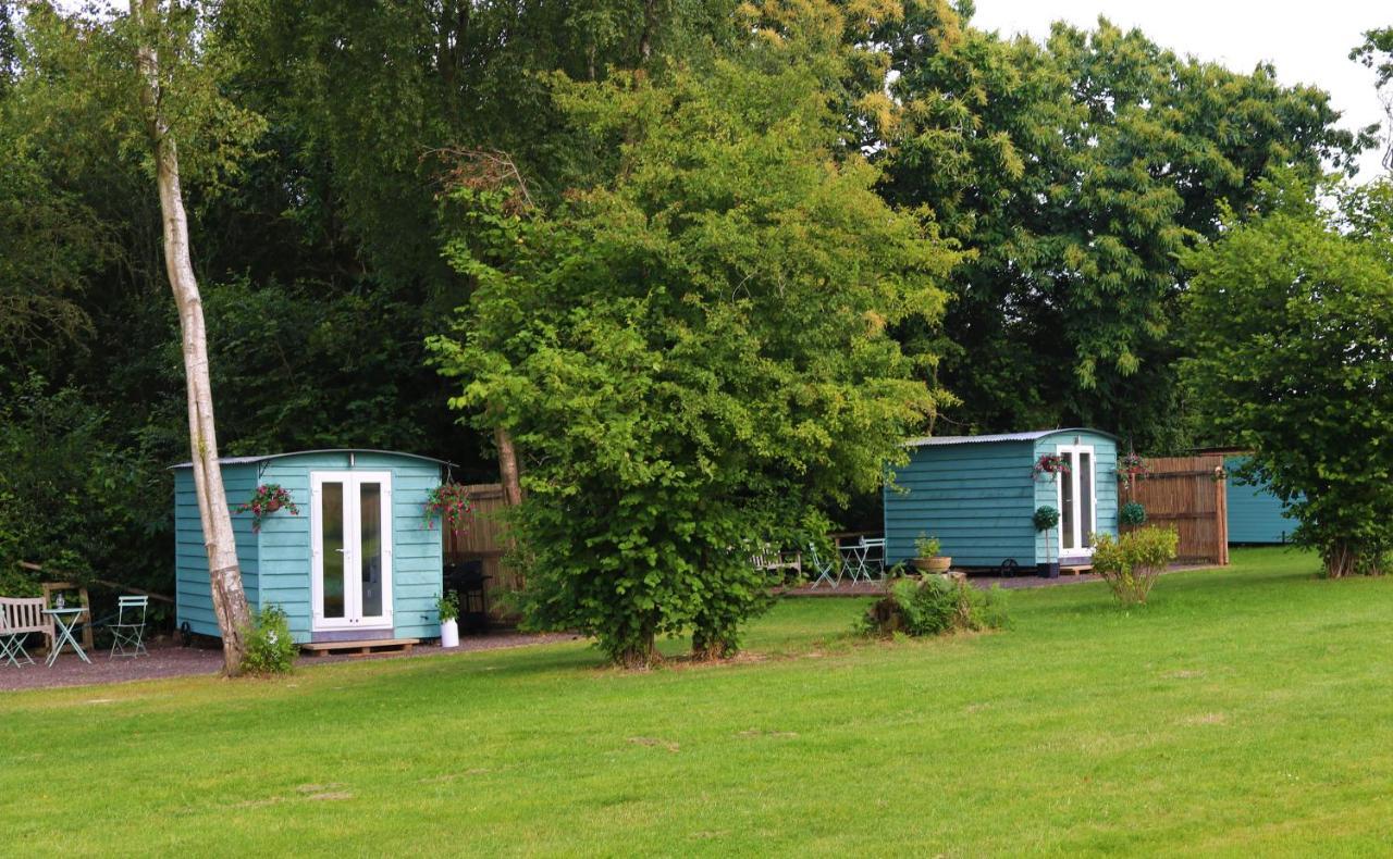 Hopgarden Glamping Luxury Shepherds Huts Wadhurst Buitenkant foto
