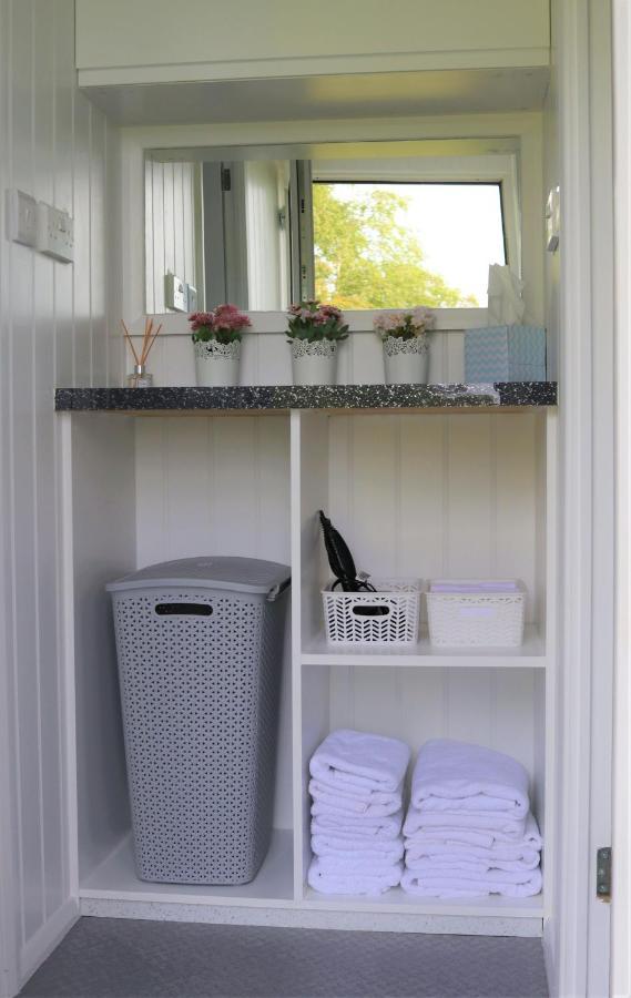 Hopgarden Glamping Luxury Shepherds Huts Wadhurst Buitenkant foto
